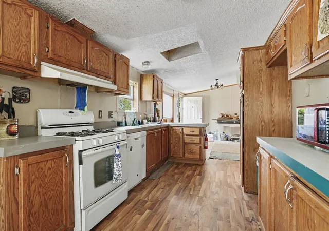 5th image of 619 Marsh Rd, Plainwell, MI 49080 | MLS# 66026031450