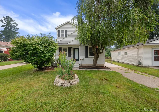 Photo 2 of Single family home for sale at 15464 Dixie, Redford, MI 48239 | MLS# 20261047854 | Listing updated on 2026-07-19