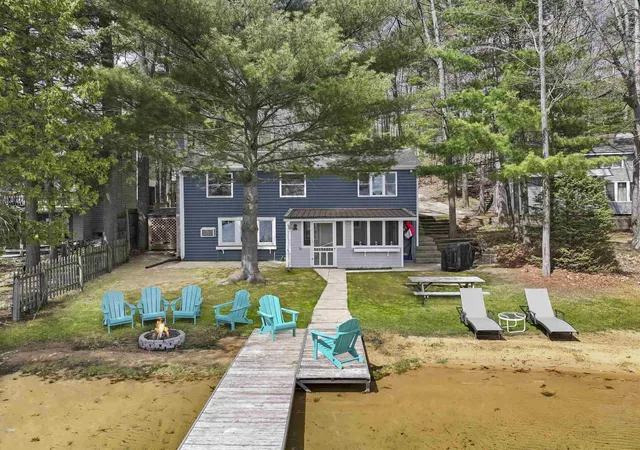 Photo 1 of Single family home for sale at 489 Peninsula Trl, Traverse City, MI 49696 | MLS# 78080070136 | Listing updated on 2026-06-27