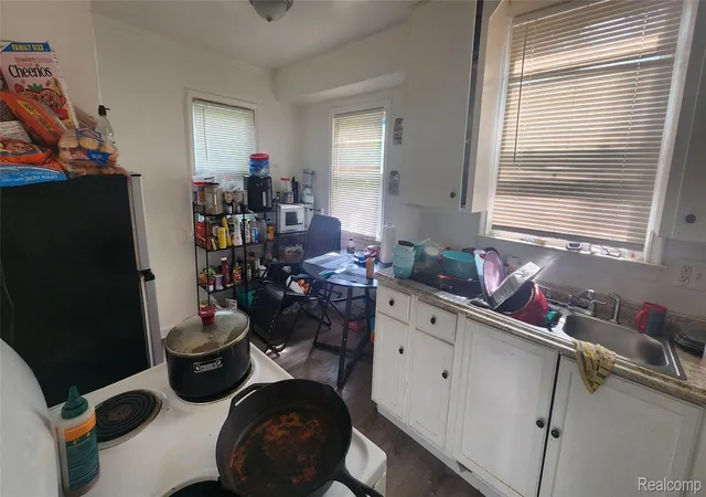 Photo 3 of Single family home for sale at 18480 Evergreen Rd, Detroit, MI 48219 | MLS# 20261047862 | Listing updated on 2026-07-06