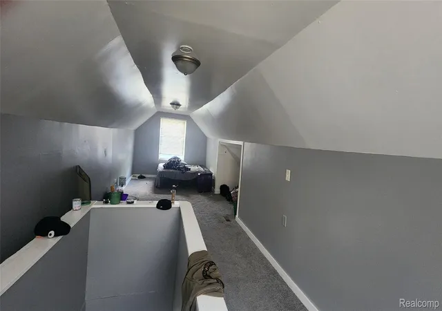 Photo 3 of Single family home for sale at 18480 Evergreen Rd, Detroit, MI 48219 | MLS# 20261047862 | Listing updated on 2026-07-06