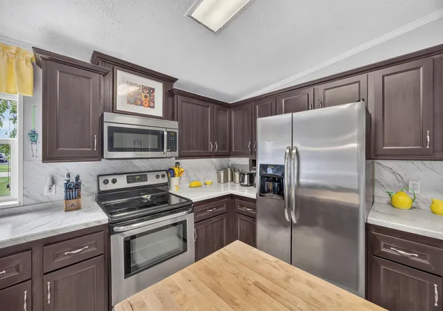 Photo 4 of Single family home for sale at 7597 Sunset Shrs Dr, Stanwood, MI 49346 | MLS# 72026031480 | Listing updated on 2026-09-11