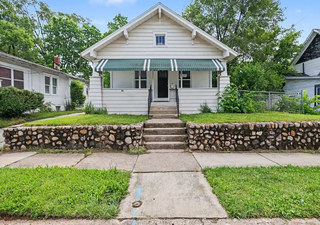 Photo 1 of Sale Pending at 42 Grand Ave, Battle Creek, MI 49037 | MLS# 66026031482 | Listing updated on 2026-08-31