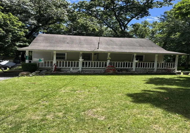 Photo 1 of Single family home for sale at 52985 Twin Lakeview Dr, Dowagiac, MI 49047 | MLS# 69026031490 | Listing updated on 2026-07-08