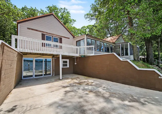 3rd image of 9351 S Catalpa Ave, Newaygo, MI 49337 | MLS# 65026031492
