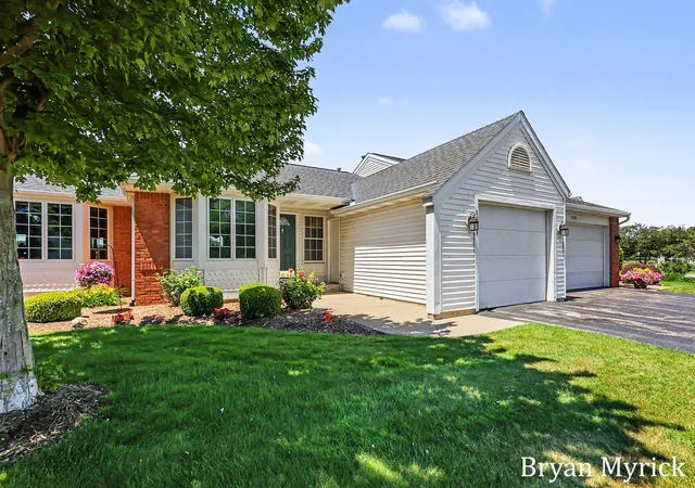 Photo 1 of Sale Pending at 1581 Castlemaine Dr #2, Zeeland, MI 49464 | MLS# 71026031493 | Listing updated on 2026-08-19