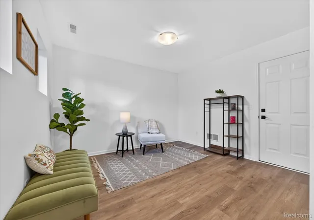 Listing Photo 5 - Condo for sale in building located at 3622 Trumbull, Detroit, MI 48208 - Unit #9