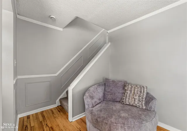 4th image of 19282 Raymond St, Grosse Pointe Woods, MI 48236 | MLS# 58050212599