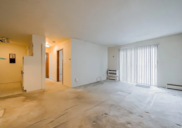 Photo 2 of Condo for sale at 32125 Beaconsfield St #44, Roseville, MI 48066 | MLS# 20261047942 | Listing updated on 2026-07-06