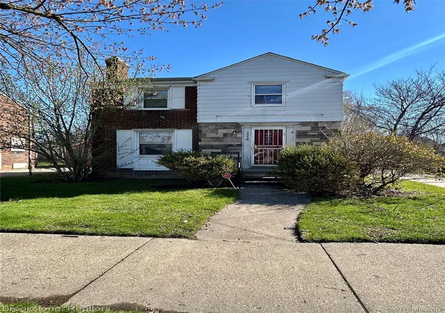 Photo 1 of Single family home for sale at 5556 Cadieux Rd, Detroit, MI 48224 | MLS# 20261047946 | Listing updated on 2026-08-24