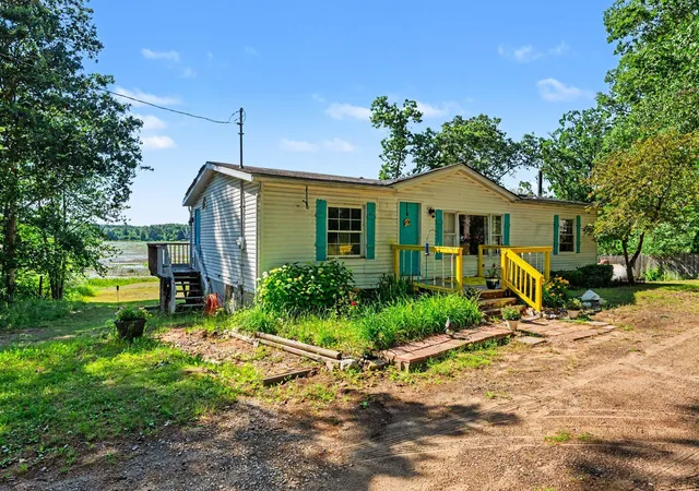 1st image of 4729 118Th Ave, Fennville, MI 49408 | MLS# 66026031555