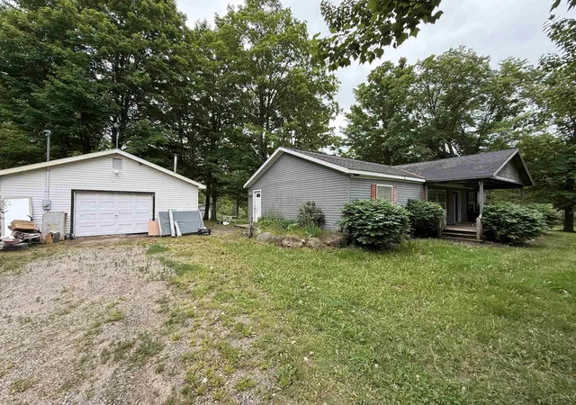 Photo 1 of Sale Pending at 10263 Maple Valley Rd, Gladwin, MI 48624 | MLS# 61050212611 | Listing updated on 2026-09-18