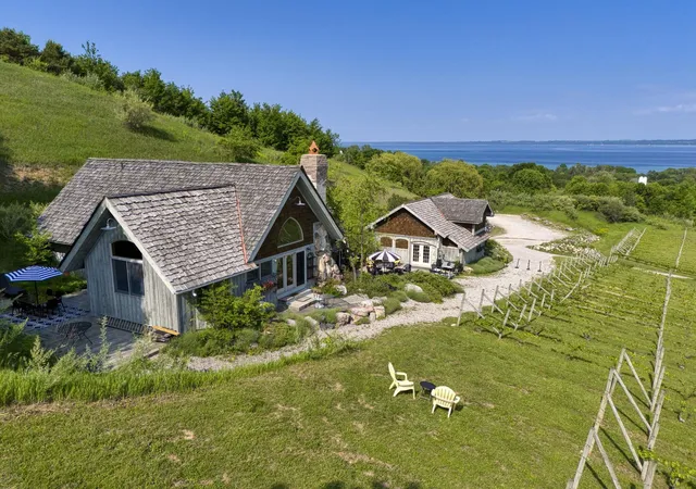 Photo 4 of House for sale at 10702 E Hilltop Rd, Suttons Bay, MI 49682 | MLS# 78080070170 | Listing updated on 2026-07-08