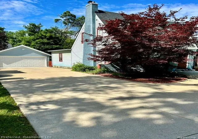 Photo 4 of Single family home for sale at 3121 Dexter Rd, Ann Arbor, MI 48103 | MLS# 20261047996 | Listing updated on 2026-10-07