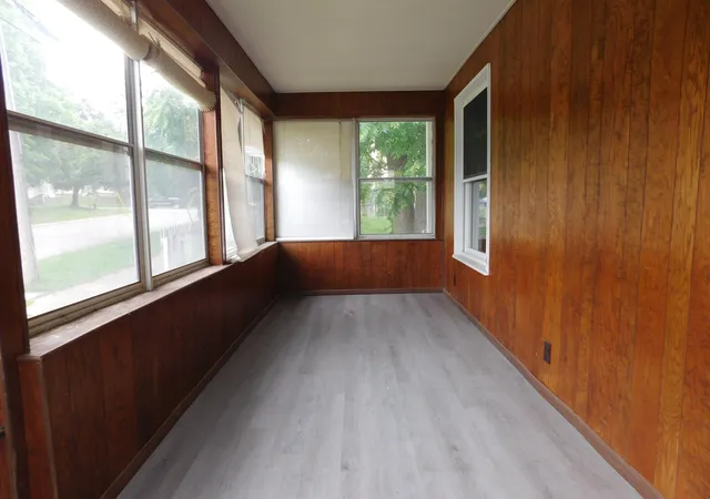 Photo 3 of Single family home for sale at 1238 3rd Street, Jackson, MI 49203 | MLS# 64026031560 | Listing updated on 2026-09-15