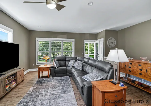 5th image of 1023 Kensington St Nw #126, Grand Rapids, MI 49534 | MLS# 65026031568
