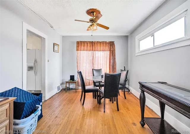 Photo 3 of Single family home for sale at 7261 Kentucky St, Dearborn, MI 48126 | MLS# 20261048018 | Listing updated on 2026-08-26