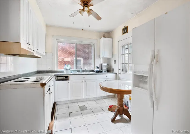 Photo 4 of Single family home for sale at 7261 Kentucky St, Dearborn, MI 48126 | MLS# 20261048018 | Listing updated on 2026-08-26