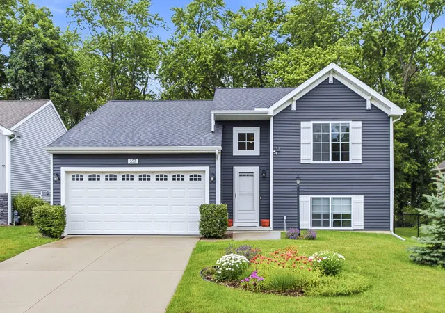 Photo 1 of Single family home for sale at 557 Swan River Dr, Benton Harbor, MI 49022 | MLS# 69026031584 | Listing updated on 2026-07-09