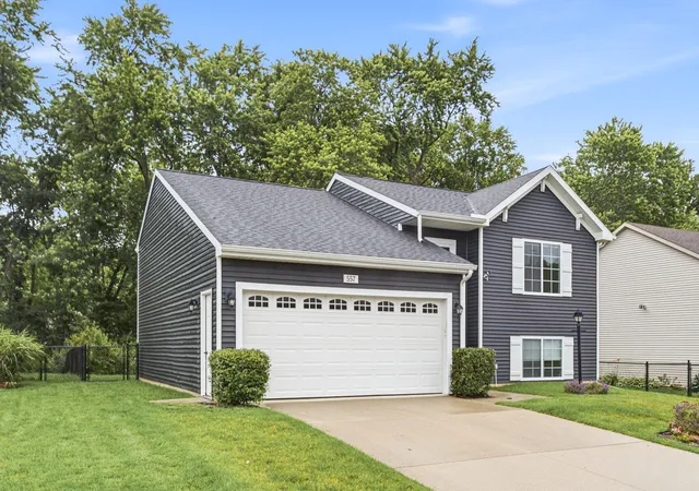 Photo 2 of Single family home for sale at 557 Swan River Dr, Benton Harbor, MI 49022 | MLS# 69026031584 | Listing updated on 2026-07-09