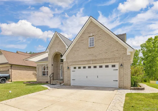 Photo 1 of Sale Pending at 20798 Oak Ridge Dr, Clinton Township, MI 48036 | MLS# 20261048049 | Listing updated on 2026-07-26