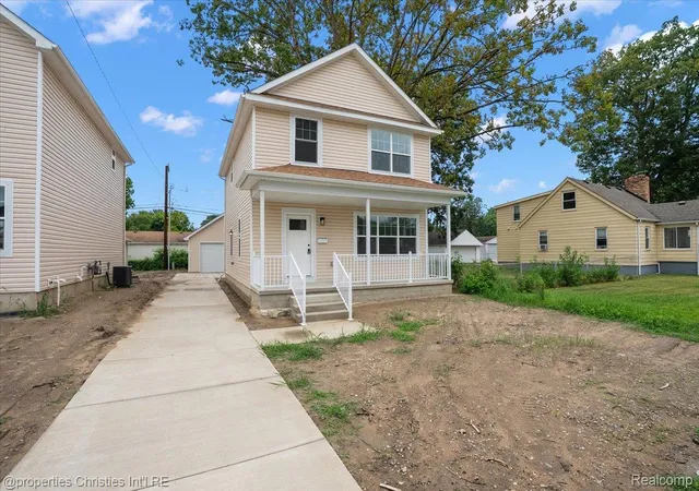 2nd image of 27824 Groveland St, Madison Heights, MI 48071 | MLS# 20261048056