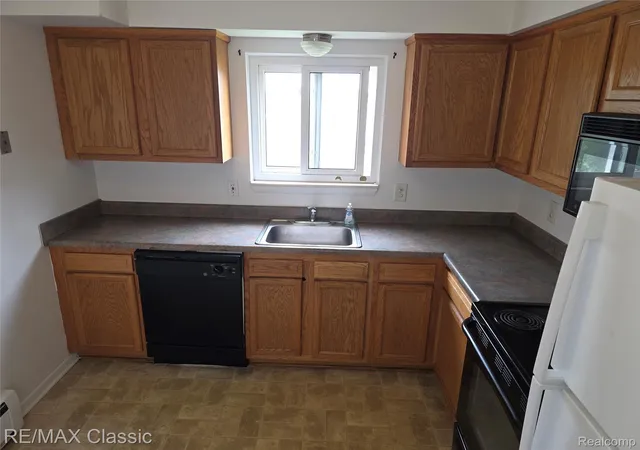 Photo 2 of Condo for sale at 1101 Tienken Ct #206, Rochester Hills, MI 48306 | MLS# 20261048062 | Listing updated on 2026-07-06