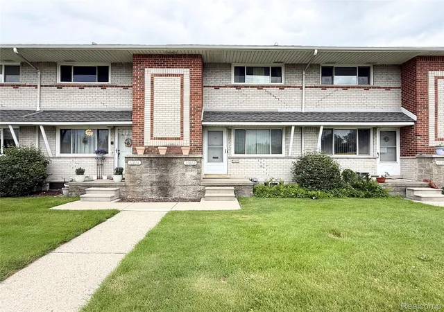 Photo 1 of Sale Pending at 11012 Middlebelt Rd, Livonia, MI 48150 | MLS# 20261048067 | Listing updated on 2026-07-15