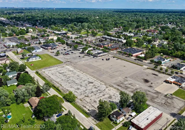 Photo 4 of Land for sale at 5705 Middlebelt Rd, Garden City, MI 48135 | MLS# 20261048071 | Listing updated on 2026-07-06