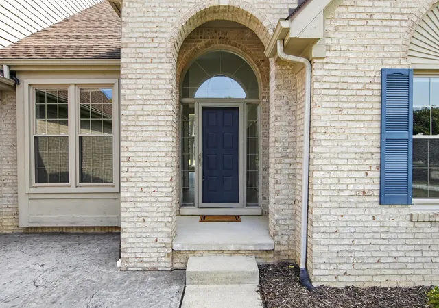 Photo 4 of Single family home for sale at 6961 Suncrest Dr, Saline, MI 48176 | MLS# 81026031607 | Listing updated on 2026-09-15