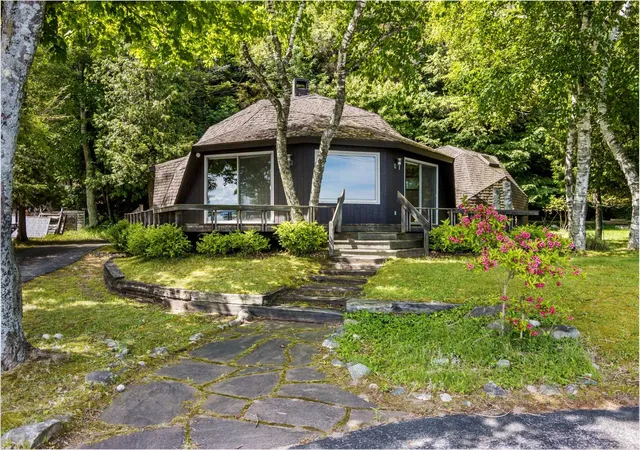 2nd image of 1205 E South Shore Dr, Frankfort, MI 49635 | MLS# 78080070180
