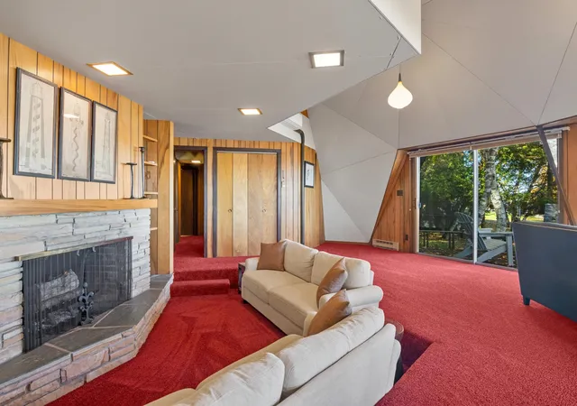 5th image of 1205 E South Shore Dr, Frankfort, MI 49635 | MLS# 78080070180