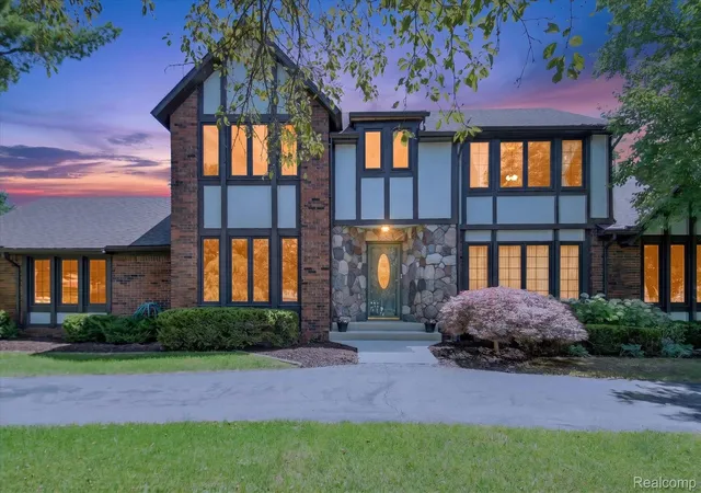 Photo 1 of Sale Pending at 30150 Ardmore Dr, Farmington Hills, MI 48334 | MLS# 20261048078 | Listing updated on 2026-07-07