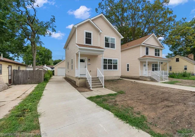 2nd image of 27828 Groveland St, Madison Heights, MI 48071 | MLS# 20261048079