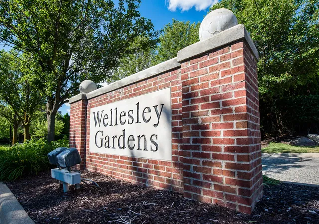 2nd image of 5727 Hampshire Ln #75, Ypsilanti, MI 48197 | MLS# 81026031614