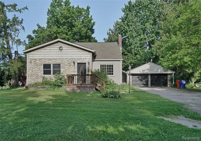 2nd image of 2476 Vandekarr Rd, Owosso, MI 48867 | MLS# 20261048081