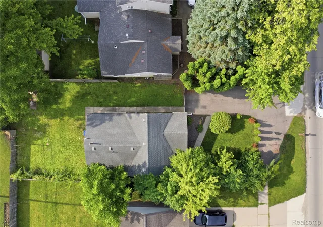37th image of 1660 N Sheldon Rd, Canton, MI 48187 | MLS# 20261048083