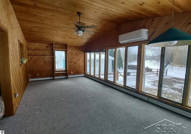 5th image of 435 N Main St, Au Gres, MI 48703 | MLS# 61050212654