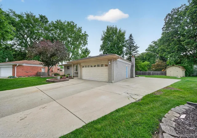 Photo 3 of Single family home for sale at 720 Comet Ct, Canton, MI 48188 | MLS# 20261048093 | Listing updated on 2026-08-01