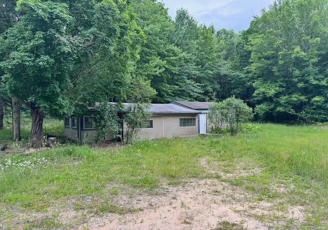 Photo 2 of Single family home for sale at 4303 W Adams Rd, Lake, MI 48632 | MLS# 79080070184 | Listing updated on 2026-06-27