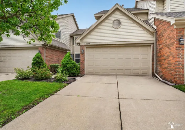 Photo 1 of Sale Pending at 15696 Golfview Dr, Riverview, MI 48193 | MLS# 57050212667 | Listing updated on 2026-07-02
