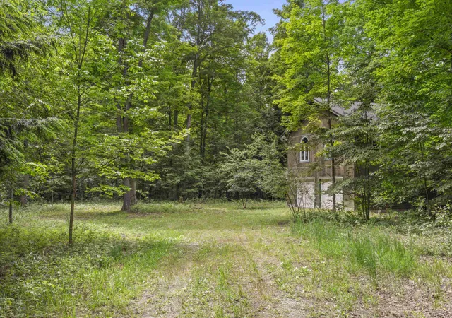 3rd image of 7532 Way Rd, Platte Township Benzie, MI 49640 | MLS# 78080070188