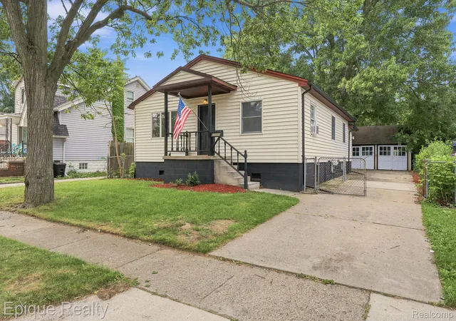 1st image of 22095 Elmwood Ave, Eastpointe, MI 48021 | MLS# 20261048119