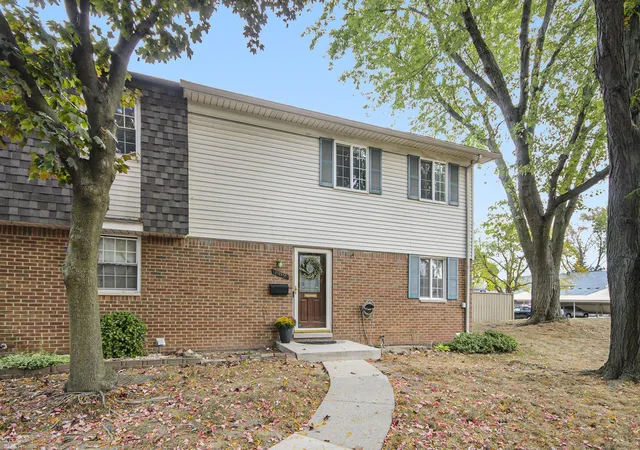 Photo 1 of Sale Pending at 889 Kirts Blvd, Troy, MI 48084 | MLS# 58050212677 | Listing updated on 2026-07-02