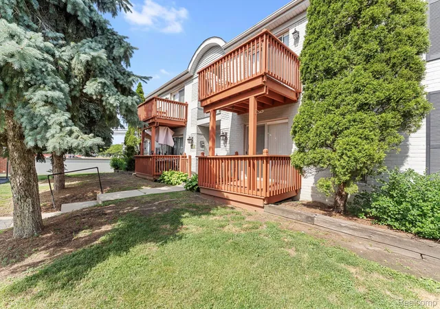 Photo 1 of Condo for sale at 1714 Fort St, Trenton, MI 48183 | MLS# 20261048134 | Listing updated on 2026-09-10