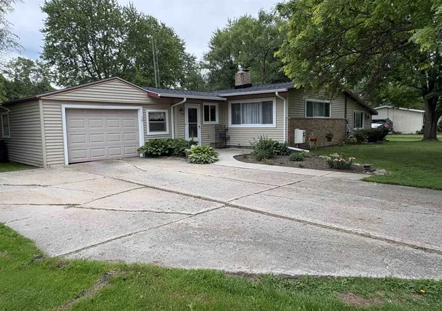Photo 1 of Sale Pending at 8104 Webster Rd, Mount Morris, MI 48458 | MLS# 5050212684 | Listing updated on 2026-09-10
