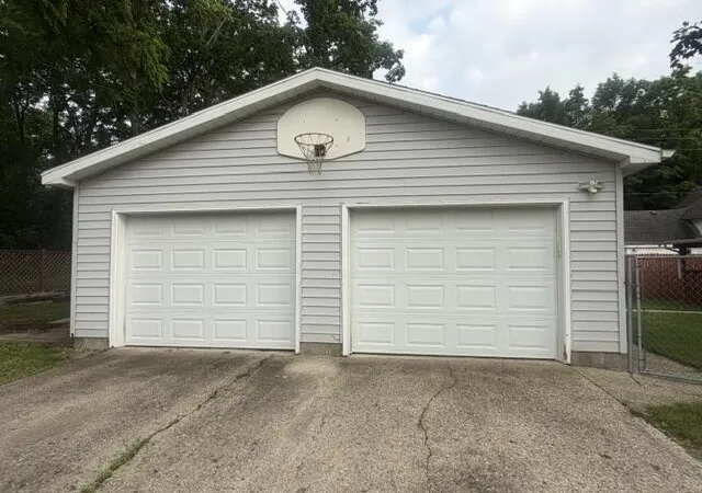Photo 3 of Single family home for sale at 202 S Clay St, Newaygo, MI 49337 | MLS# 72026031678 | Listing updated on 2026-09-08