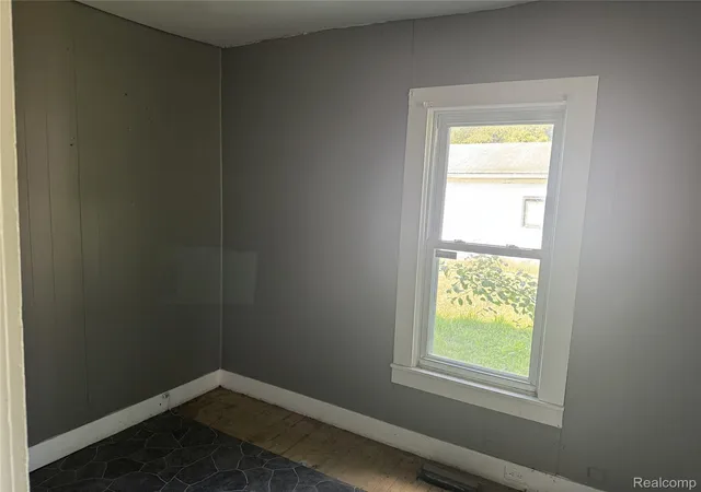 Photo 3 of Single family home for sale at 2418 Morris St, Saginaw, MI 48601 | MLS# 20261048158 | Listing updated on 2026-09-09