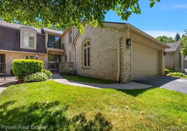 1st image of 1447 Ravineview Ct #C-12, Bloomfield Hills, MI 48304 | MLS# 20261048166