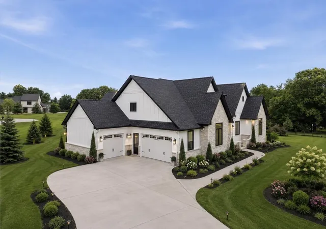 1st image of 9034 York Crest Dr, Saline, MI 48176 | MLS# 81026031692